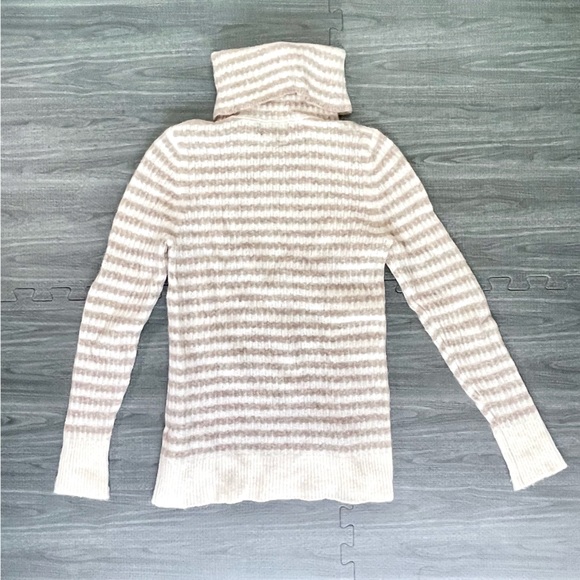 Banana republic wool stripe turtleneck sweater - Picture 3 of 5